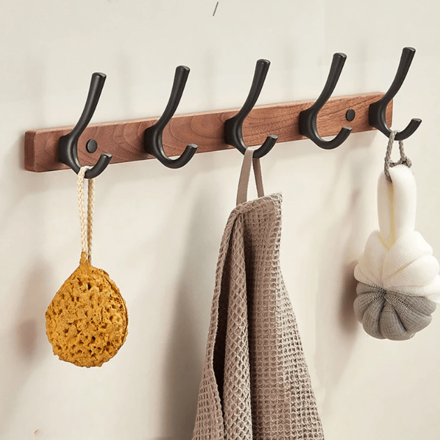 Tomé Towel Rack