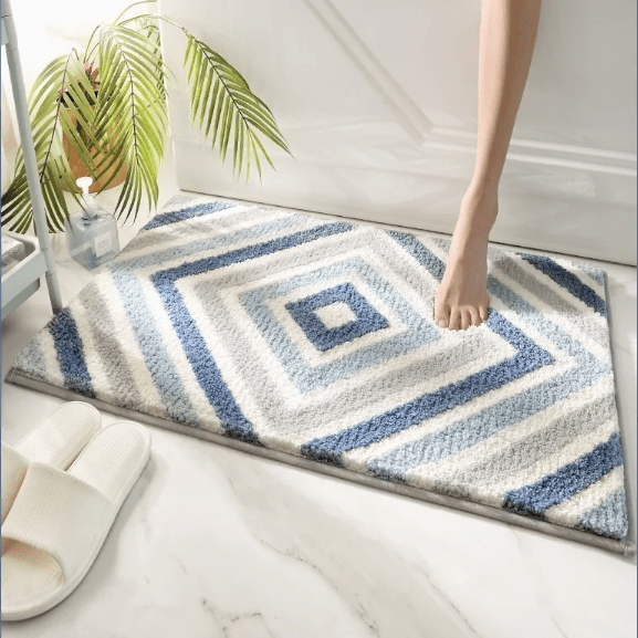 Rosendo Bathroom Rug